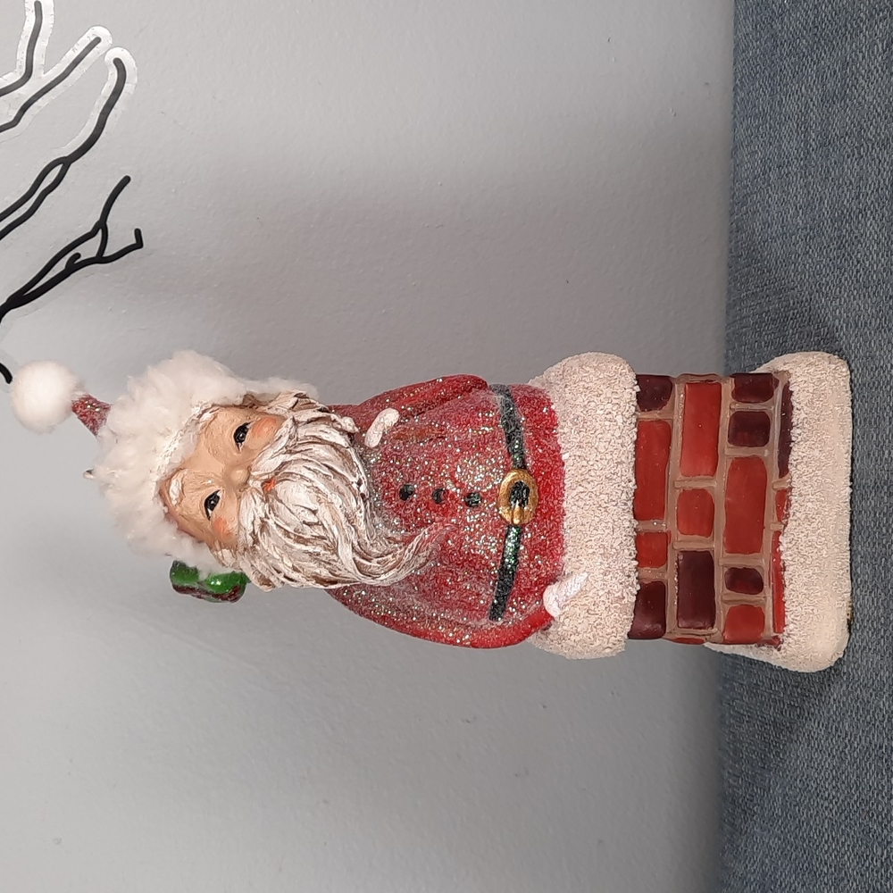 Roman Vintage Look Santa In Chimney Figure Figurine Statue